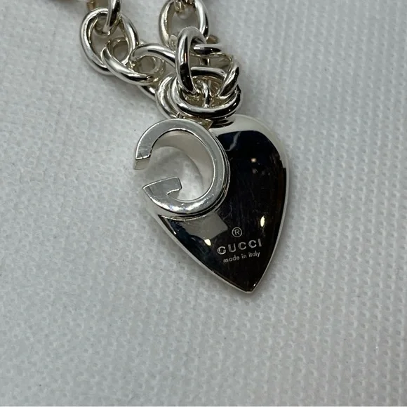 GUCCI Sterling Silver G Heart Charm Bracelet 925 Italy - Picture 8 of 10